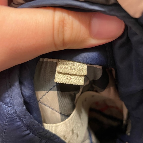 Burberry Small Quilted Jacket with Hood - Picture 2 of 5